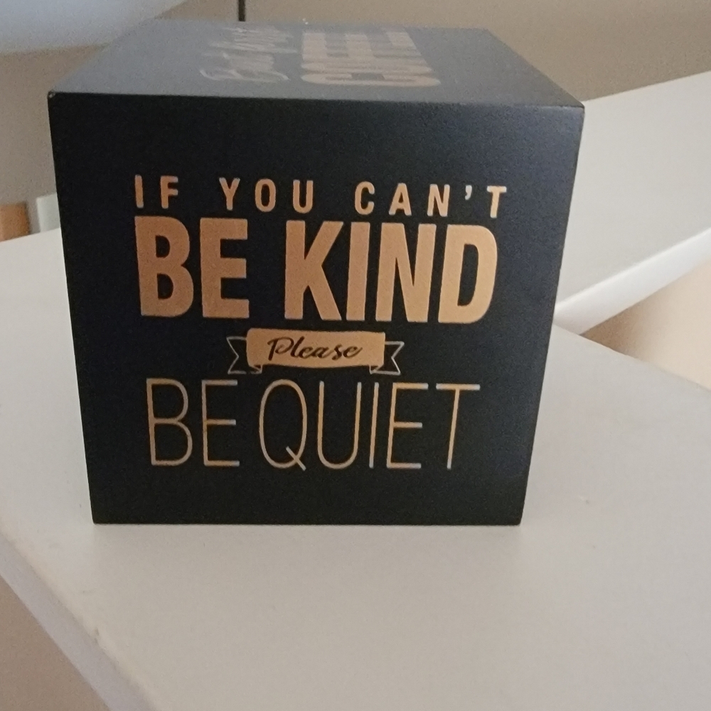 Positive quote cube